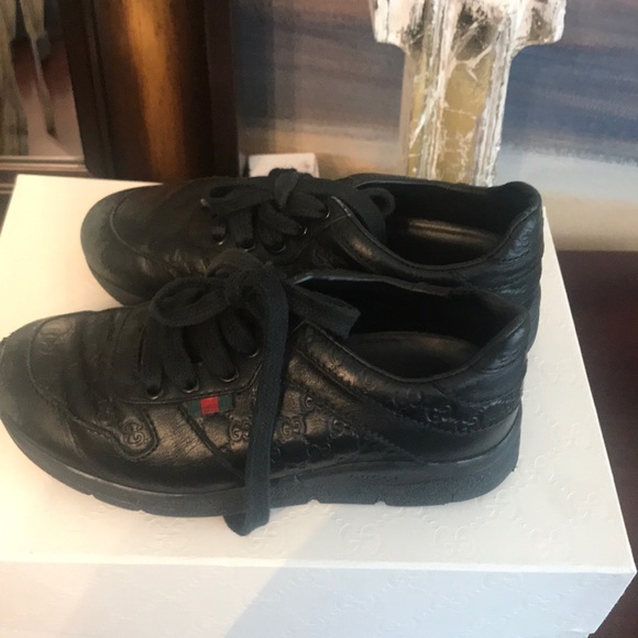 Gucci - Picture 2 of 3